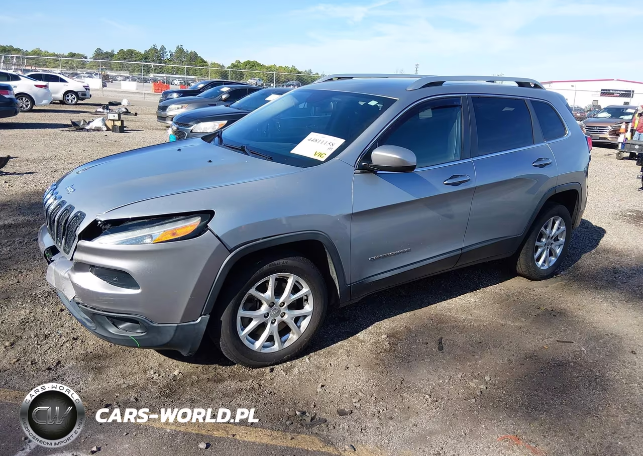 2014 Jeep Cherokee Latitude VIN:1C4PJLCS3EW123628 - 2