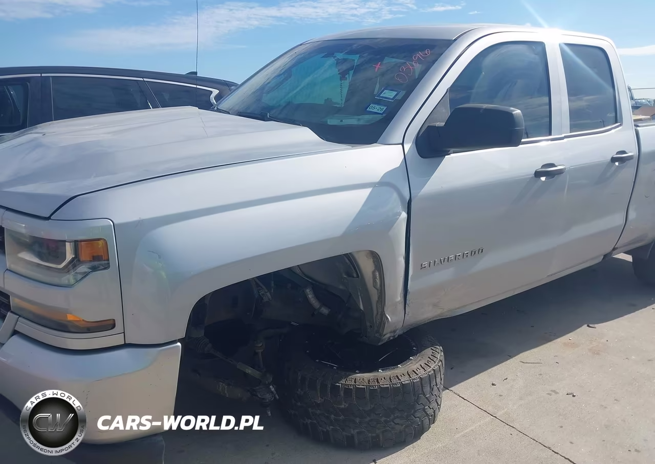 2018 Chevrolet Silverado 1500 Custom VIN:1GCRCPEHXJZ244886 - 6