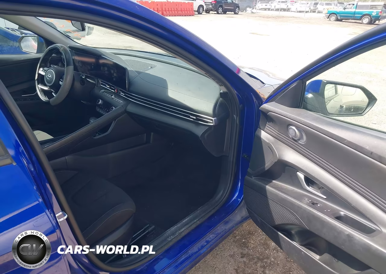 2023 Hyundai Elantra Sel VIN:KMHLS4AG8PU413910 - 5