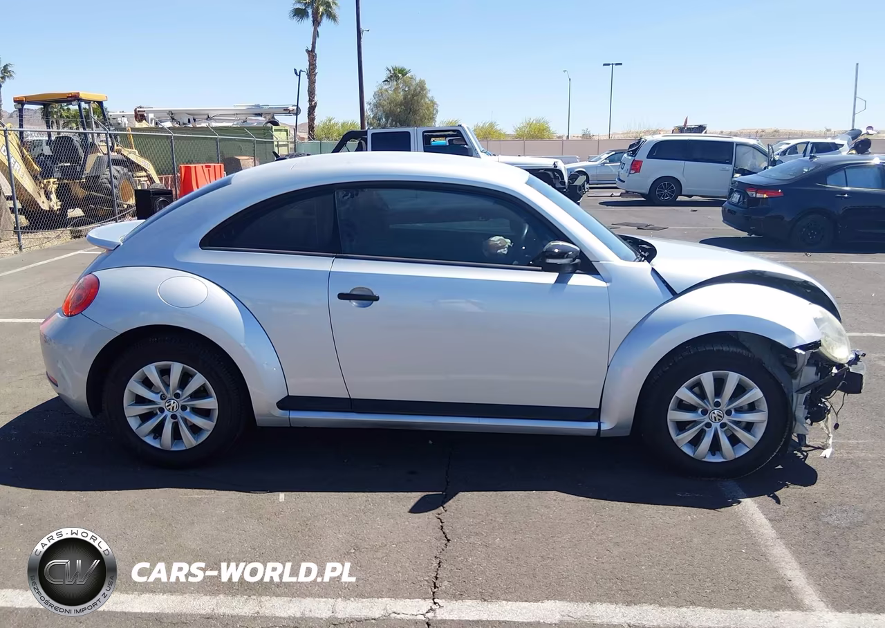 2013 Volkswagen Beetle 2.5L Entry VIN:3VWFP7AT5DM637232 - 14