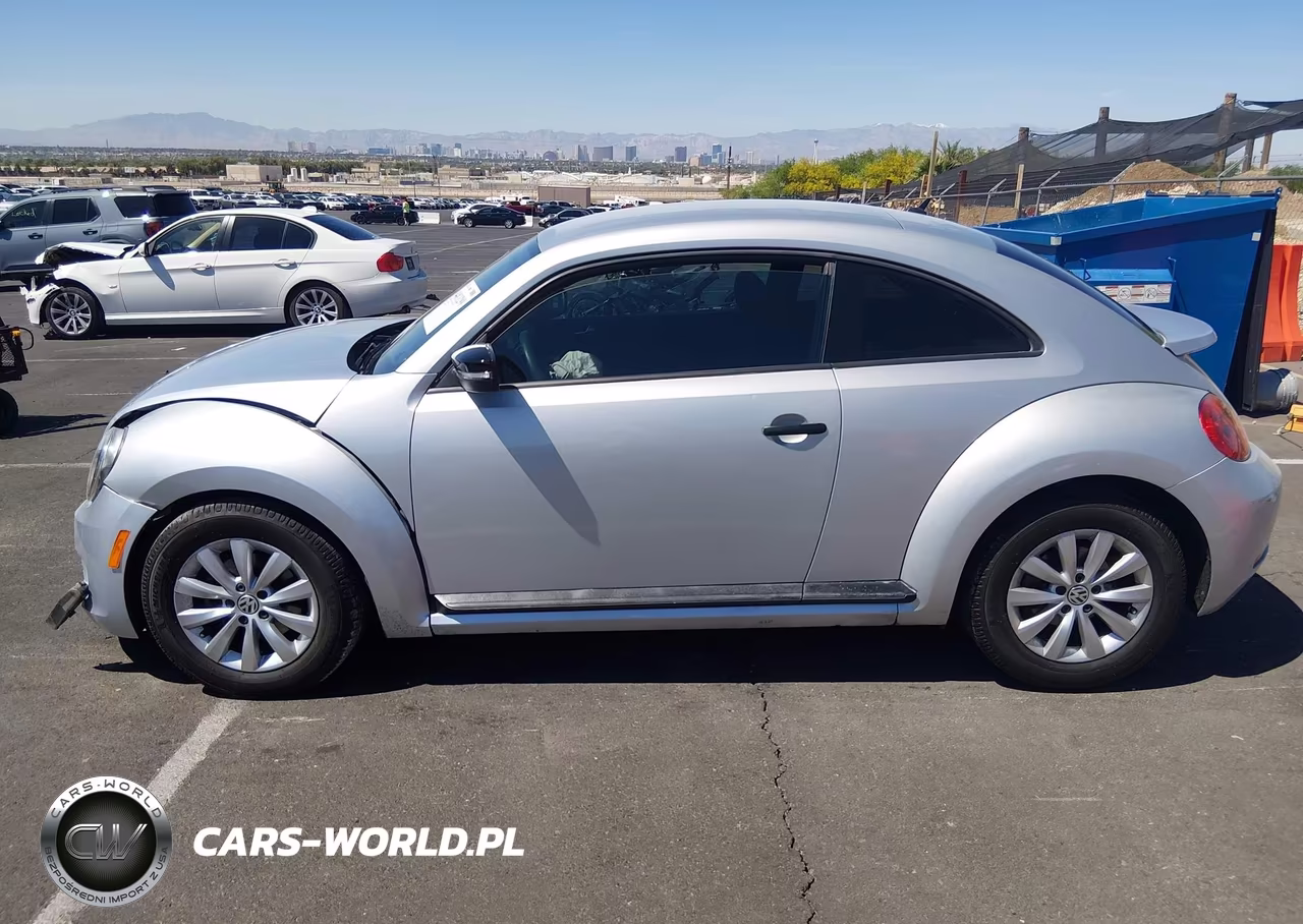 2013 Volkswagen Beetle 2.5L Entry VIN:3VWFP7AT5DM637232 - 15