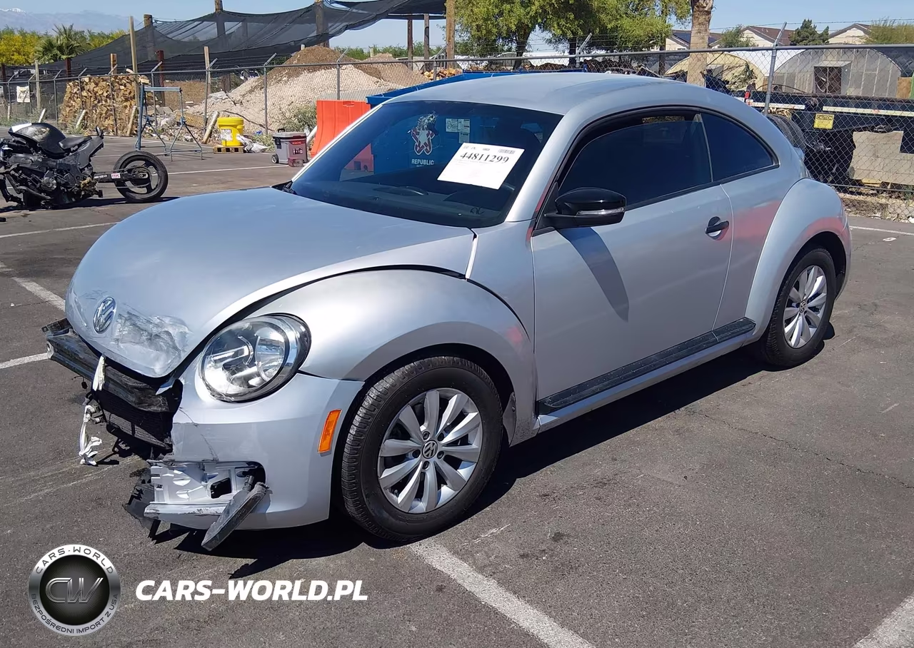 2013 Volkswagen Beetle 2.5L Entry VIN:3VWFP7AT5DM637232 - 2