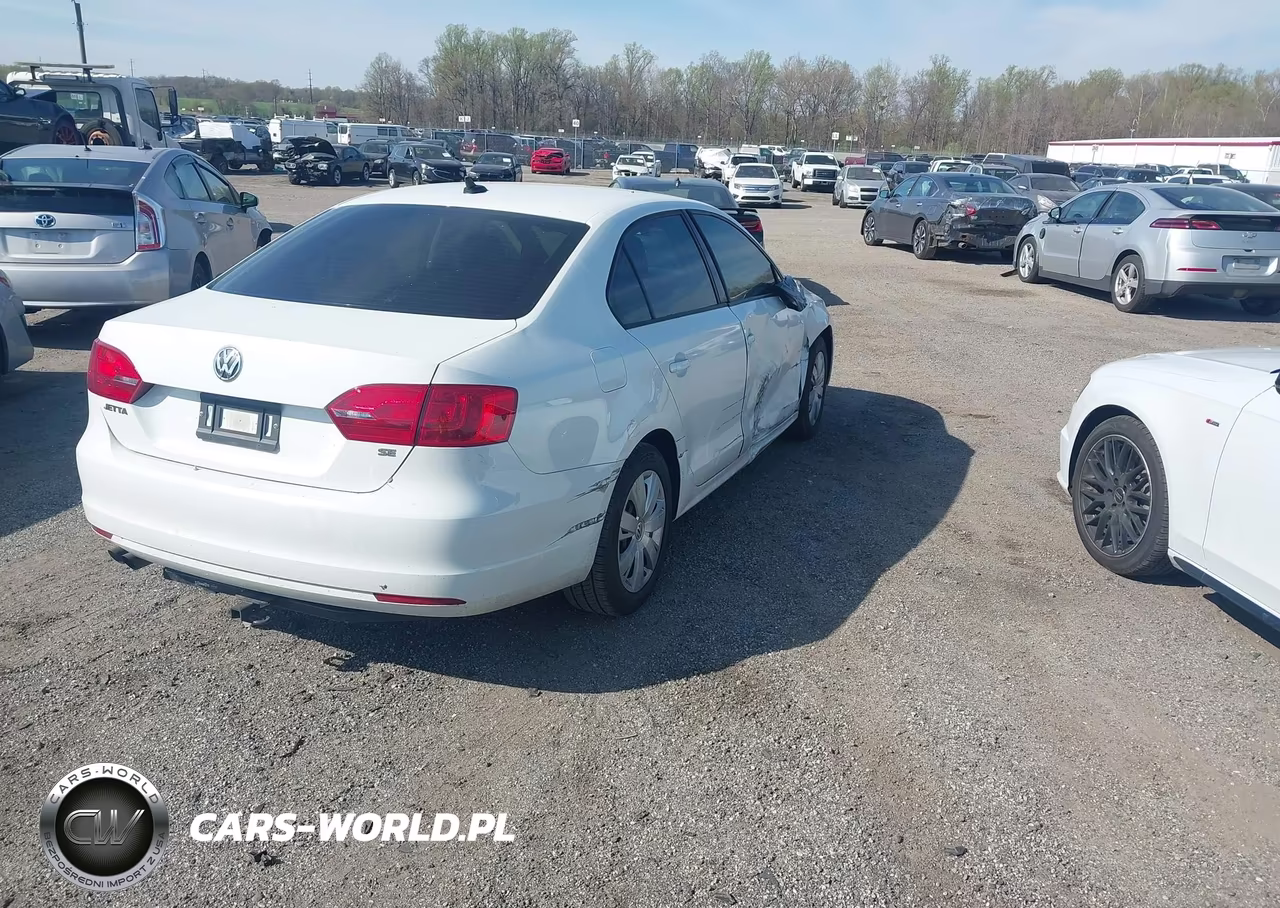 2014 Volkswagen Jetta 1.8T Se VIN:3VWB07AJ2EM328904 - 4