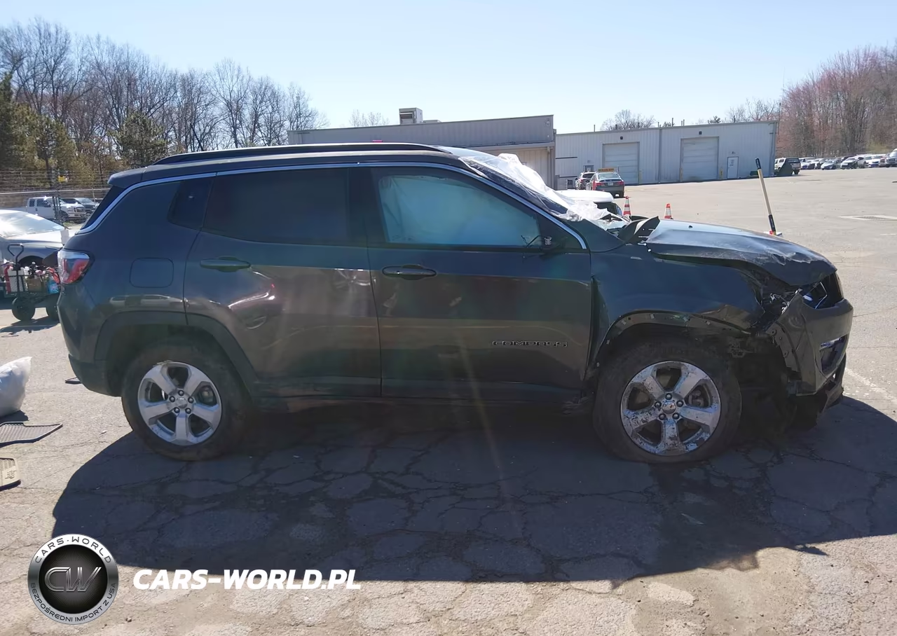 2019 Jeep Compass Latitude 4X4 VIN:3C4NJDBB2KT847214 - 14