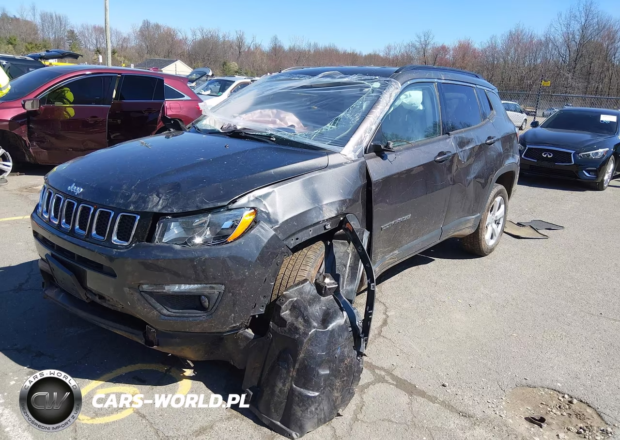 2019 Jeep Compass Latitude 4X4 VIN:3C4NJDBB2KT847214 - 2