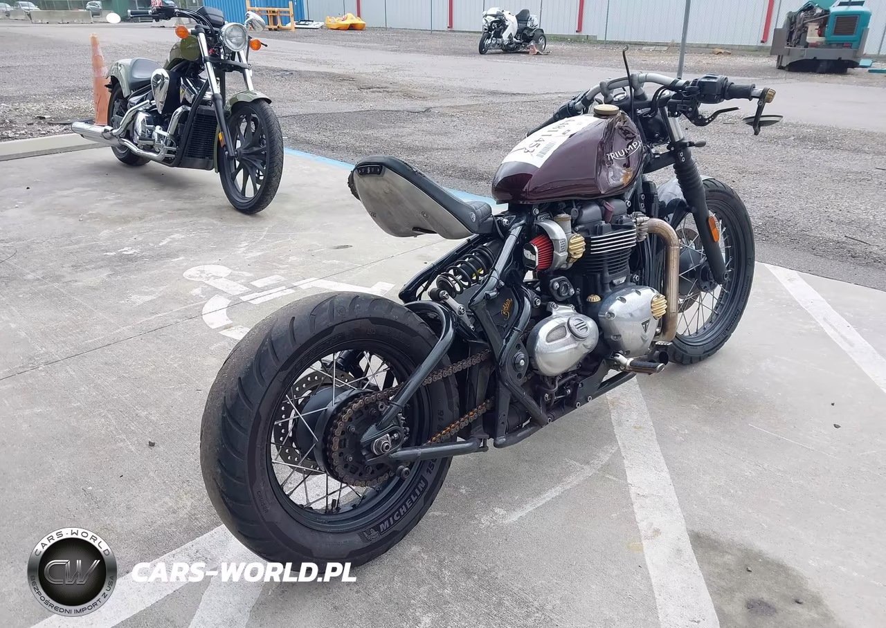 2017 Triumph Motorcycle Bonneville Bobber VIN:SMTD42HLXHT801675 - 4