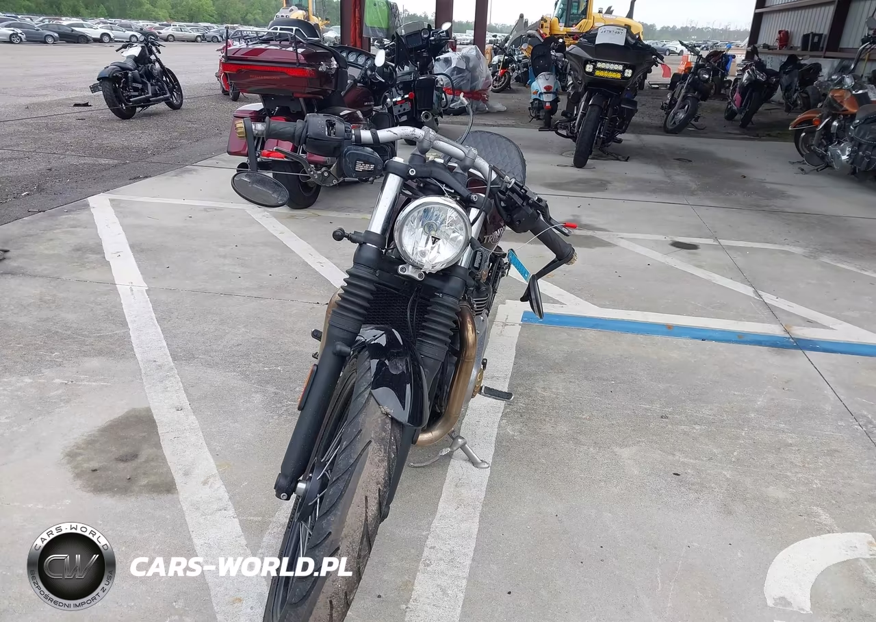 2017 Triumph Motorcycle Bonneville Bobber VIN:SMTD42HLXHT801675 - 5