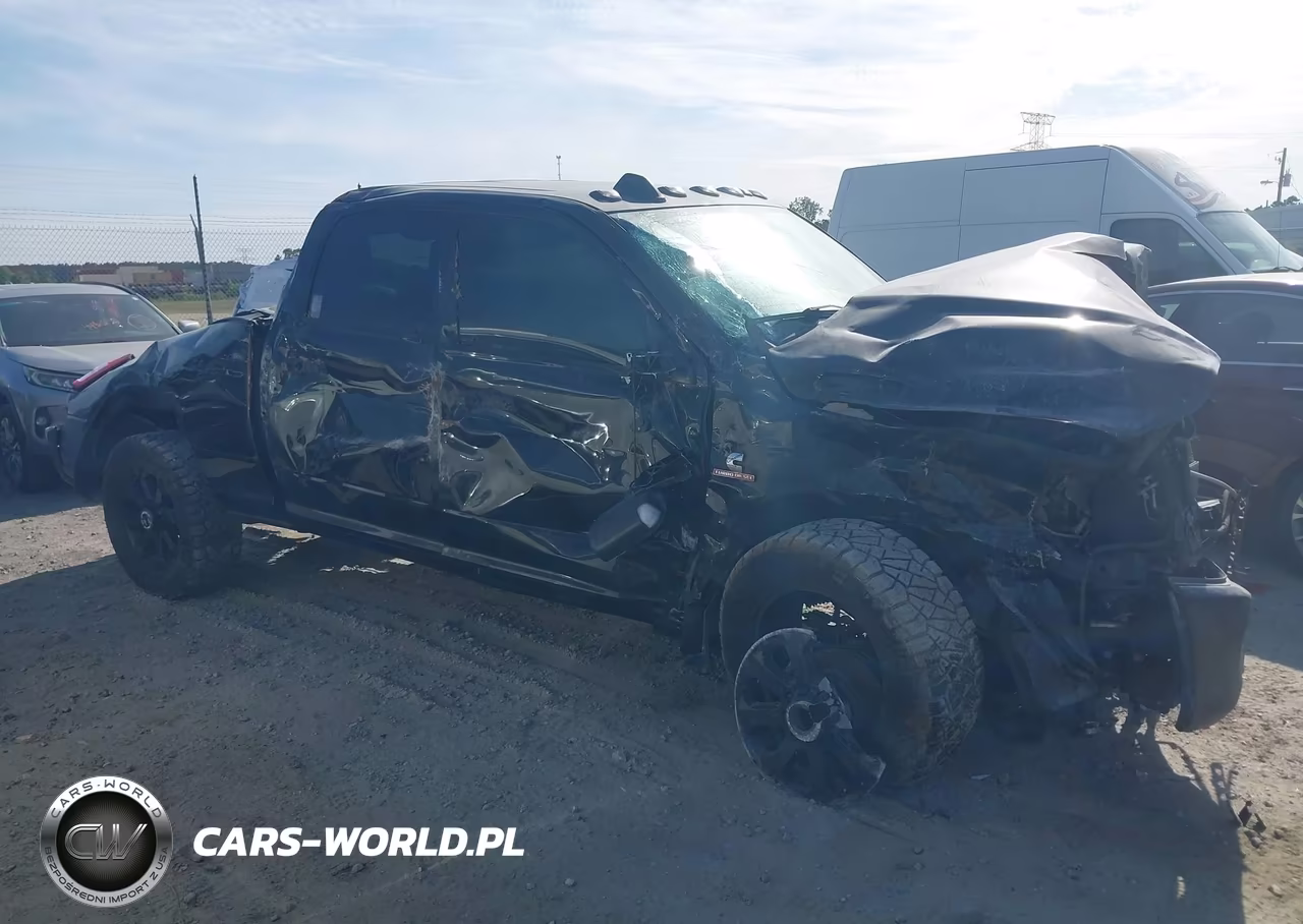 2021 Ram 2500 VIN:3C6UR5CL5MG555853 - 13