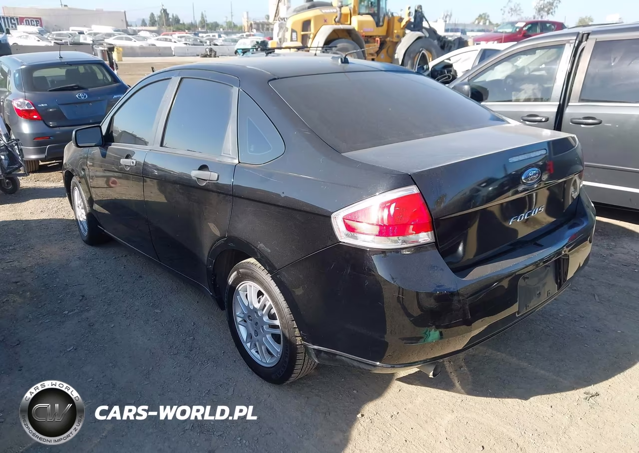2010 Ford Focus Se VIN:1FAHP3FN0AW299206 - 3
