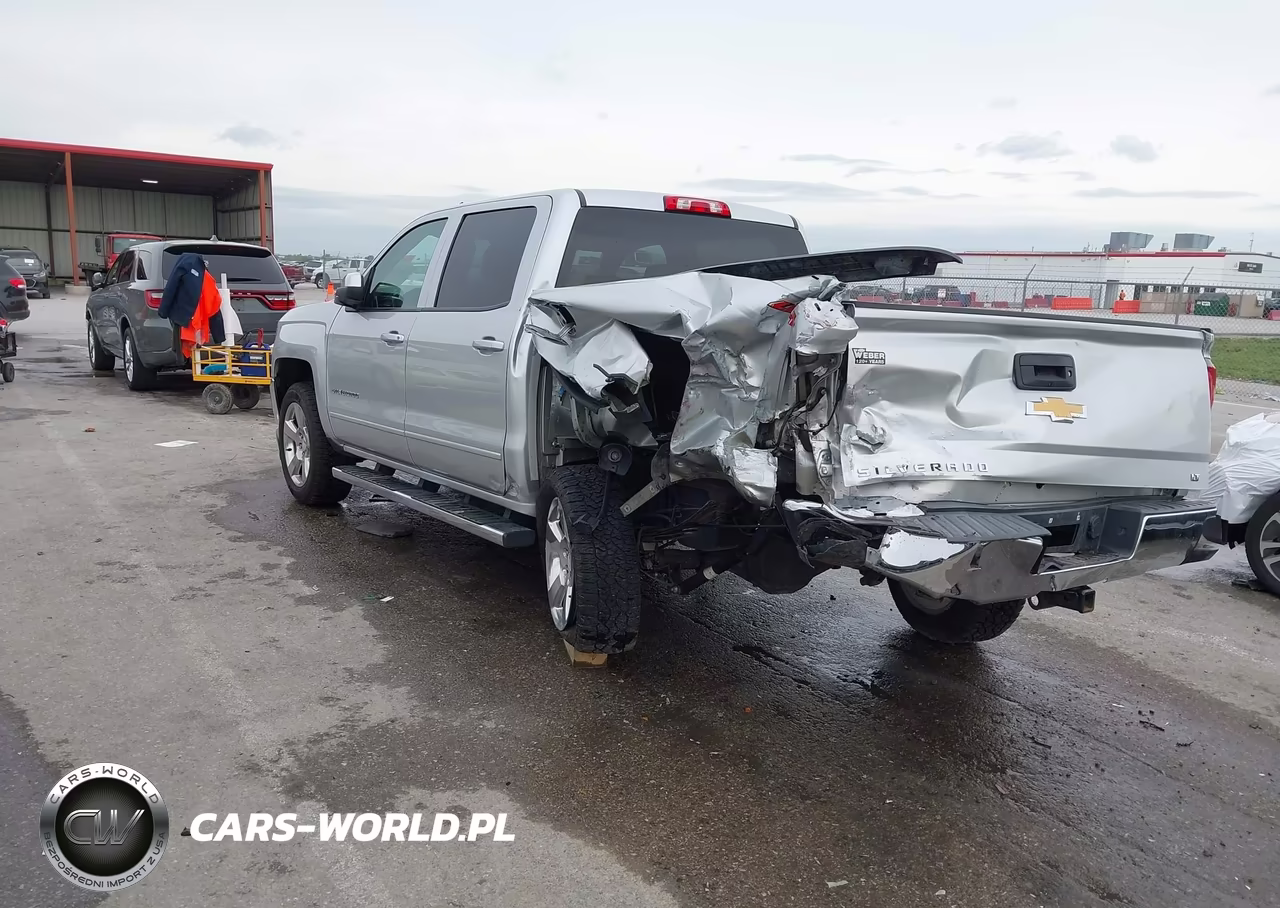 2018 Chevrolet Silverado 1500 1Lt VIN:3GCUKREC5JG228723 - 3