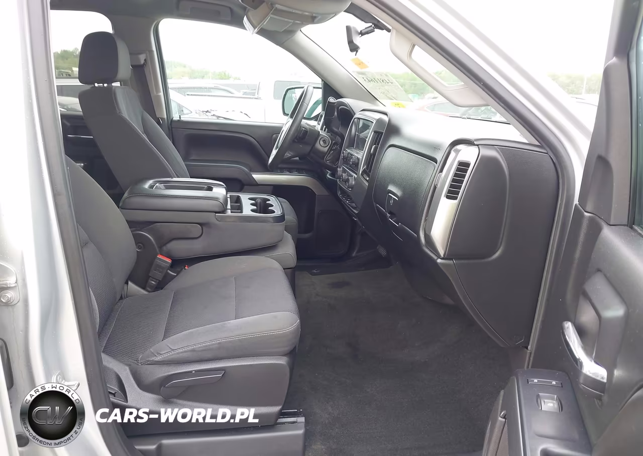 2018 Chevrolet Silverado 1500 1Lt VIN:3GCUKREC5JG228723 - 5