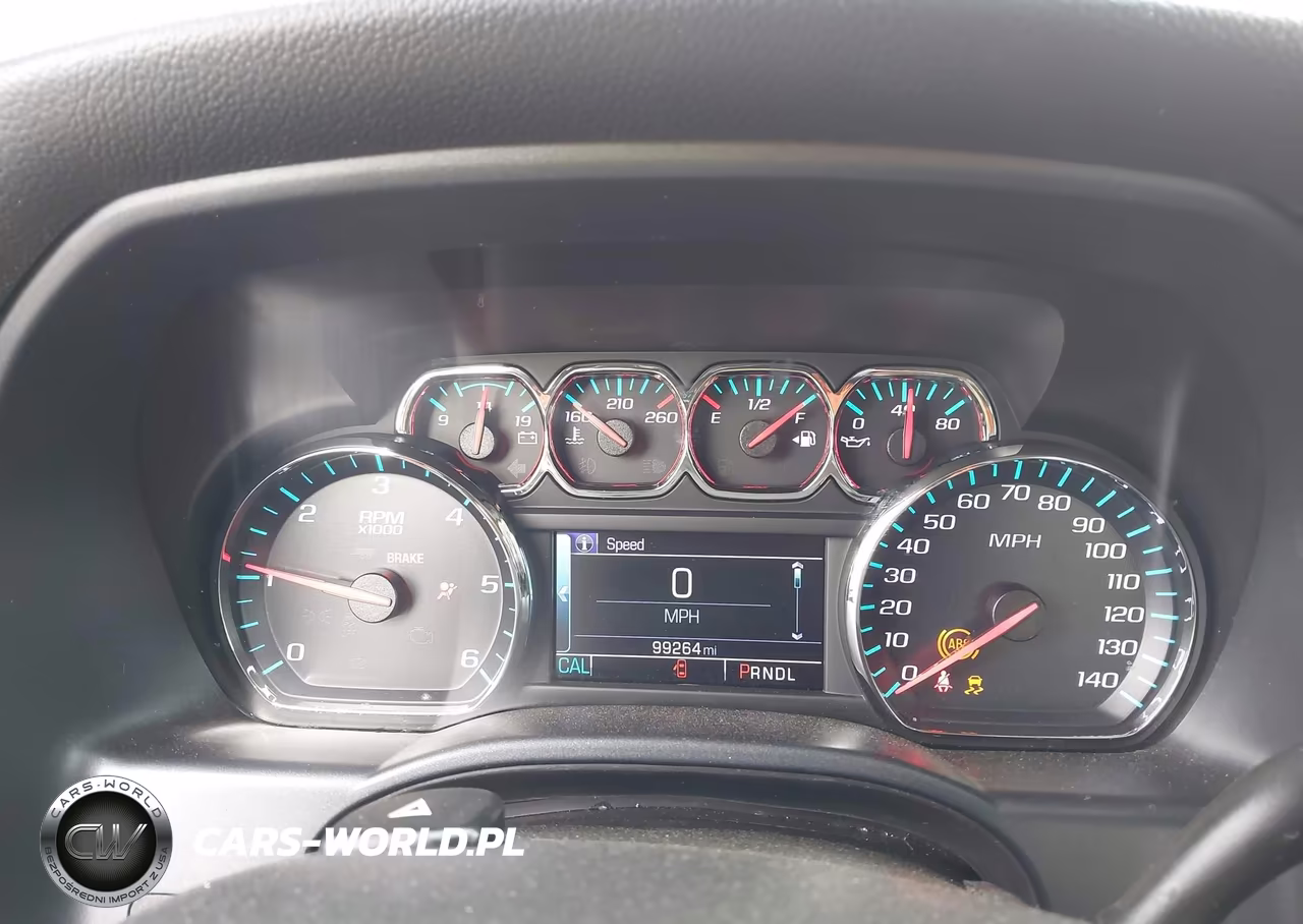 2018 Chevrolet Silverado 1500 1Lt VIN:3GCUKREC5JG228723 - 7