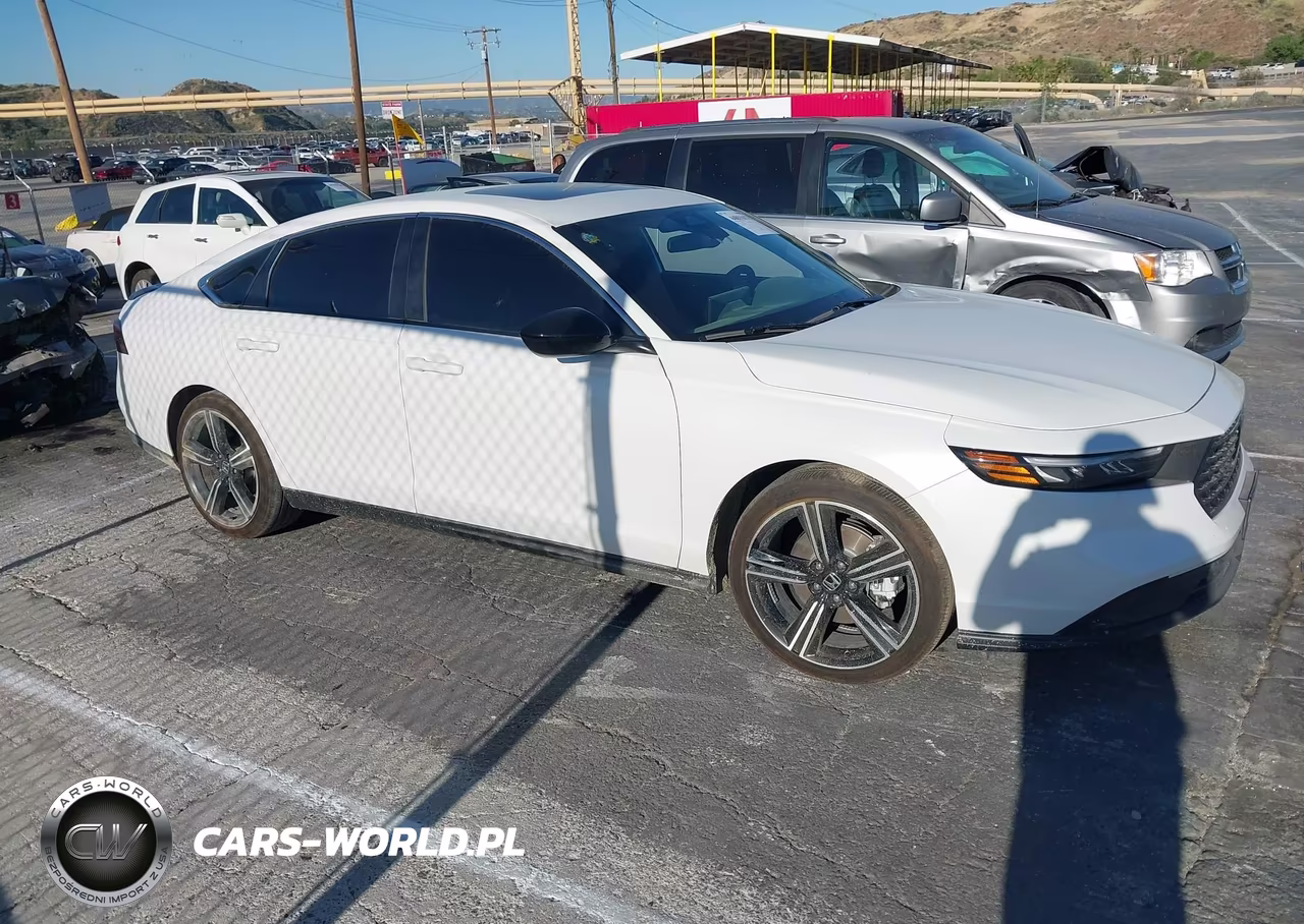 2025 Honda Accord Hybrid Sport VIN:1HGCY2F52SA075625 - 14