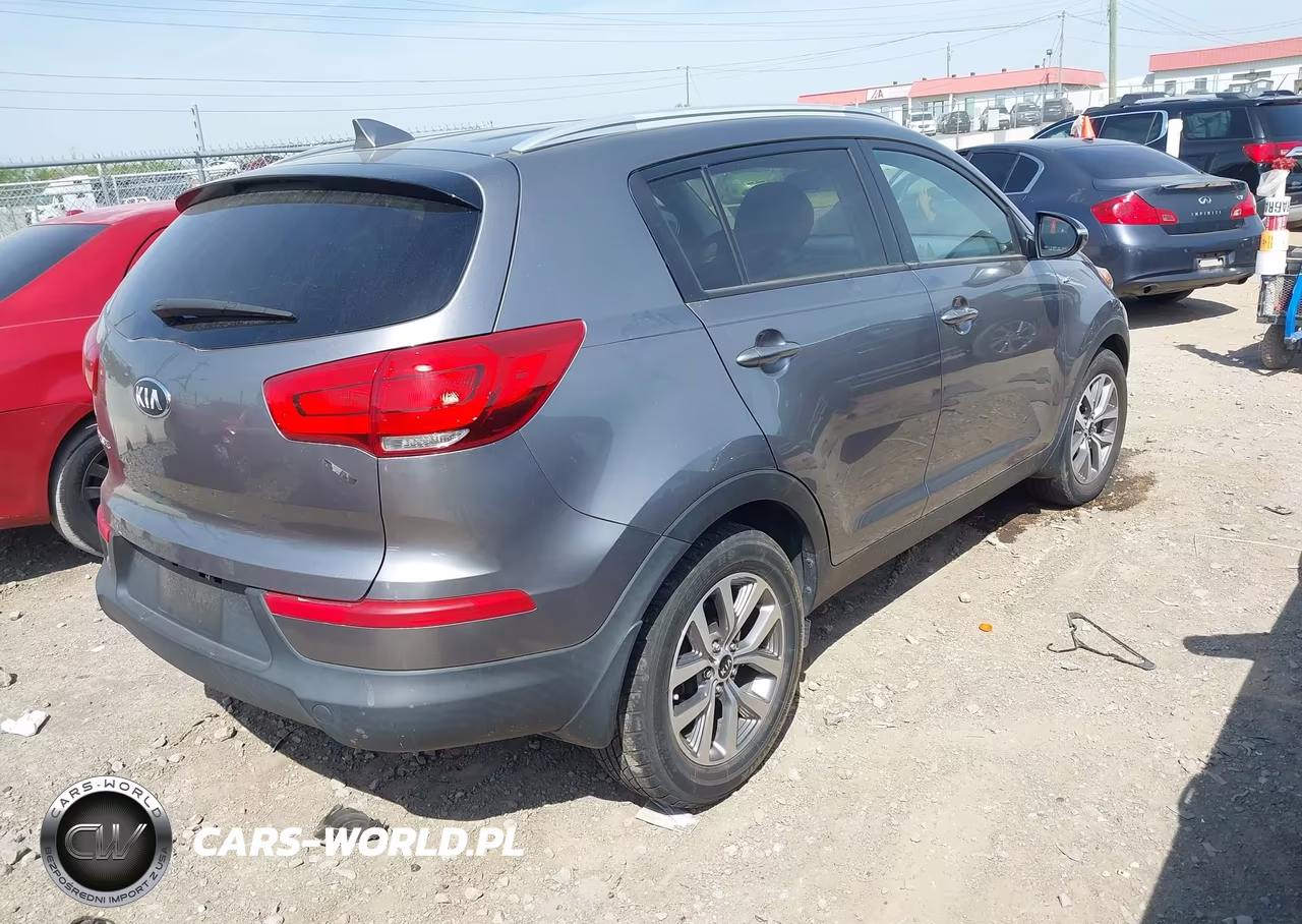 2015 Kia Sportage Lx VIN:KNDPBCAC8F7773687 - 4