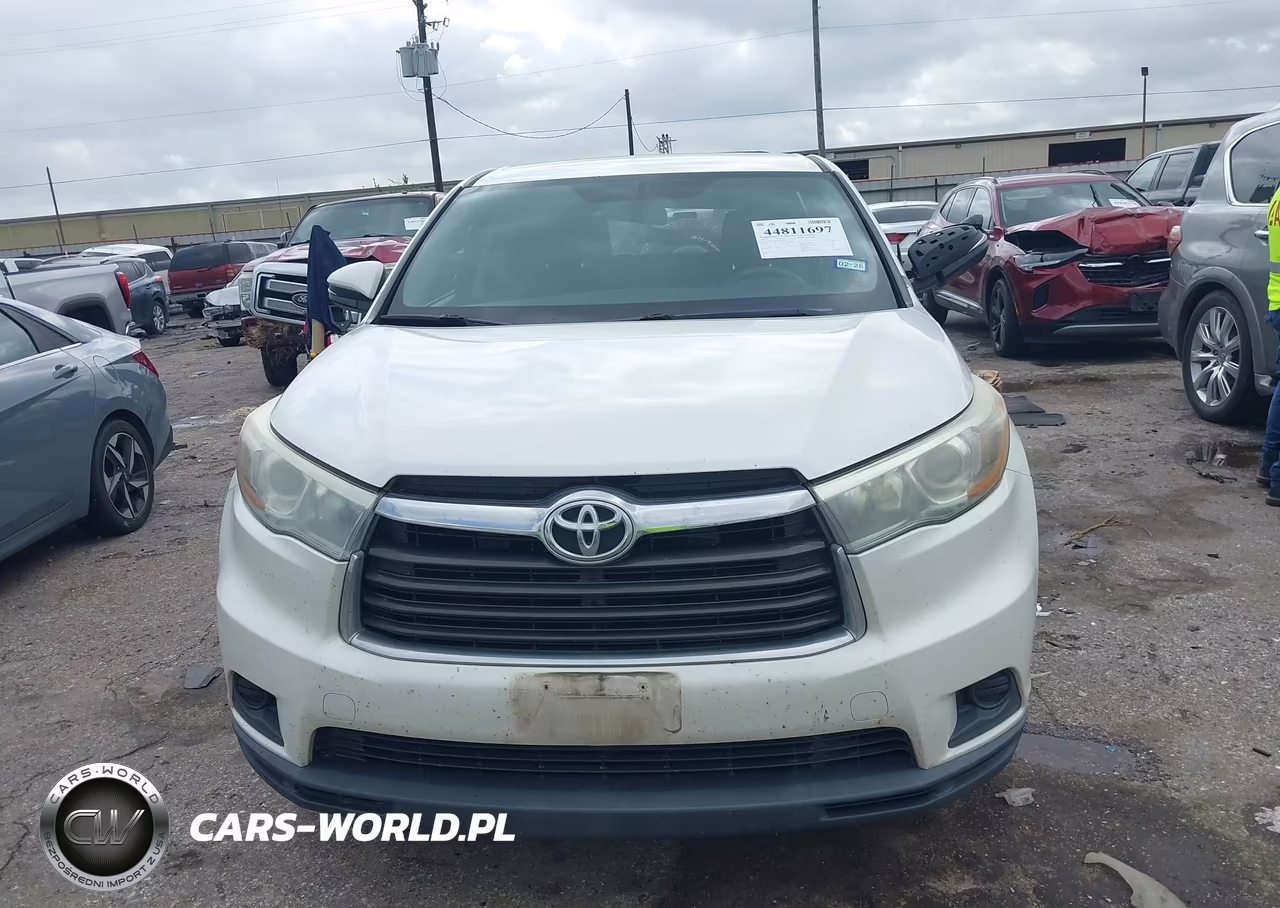 2015 Toyota Highlander Le VIN:5TDZARFH5FS016240 - 12