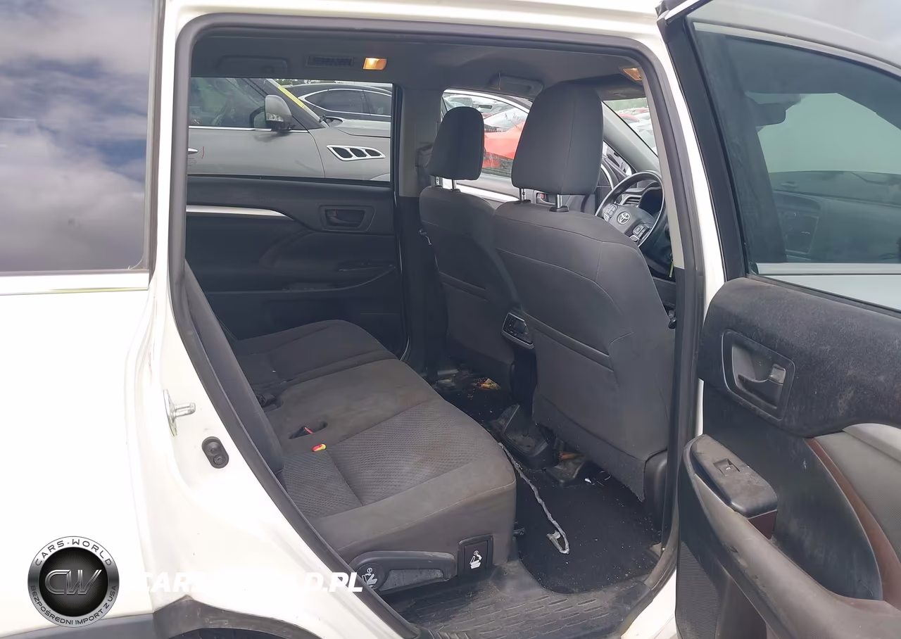 2015 Toyota Highlander Le VIN:5TDZARFH5FS016240 - 8