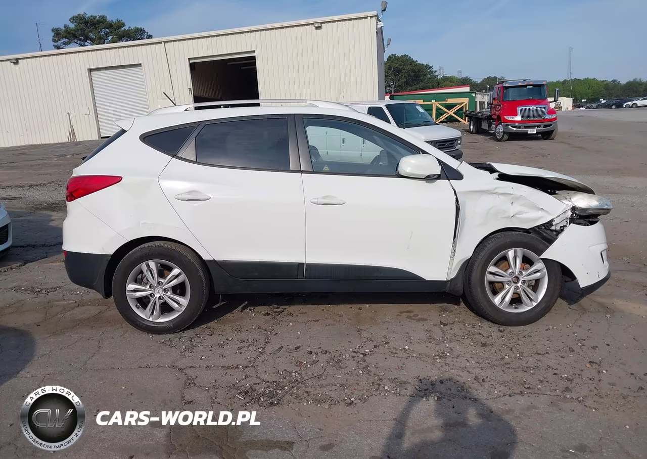 2011 Hyundai Tucson Gls VIN:KM8JU3AC9BU207416 - 13
