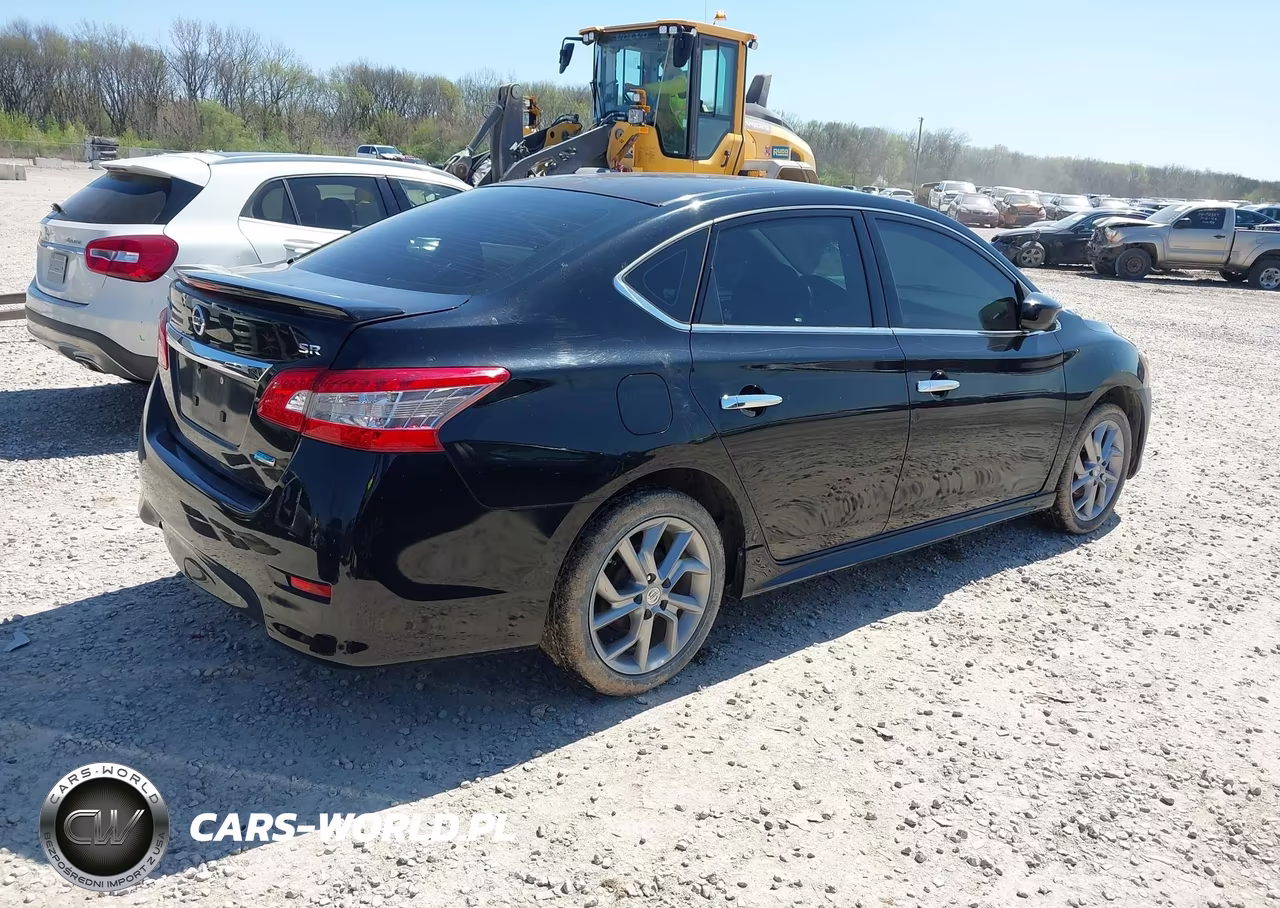 2014 Nissan Sentra Sr VIN:3N1AB7AP9EY307637 - 4