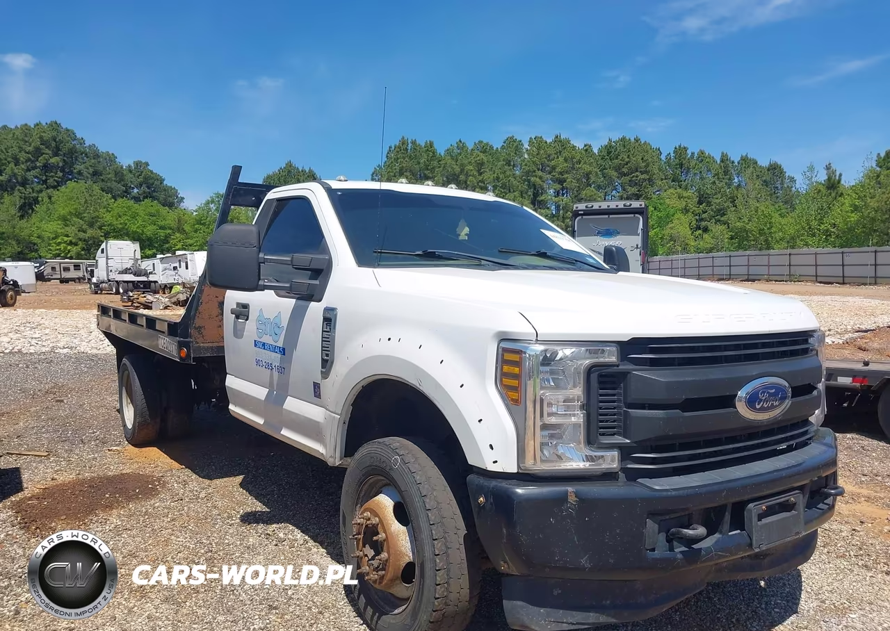 2019 Ford F-550 Chassis Xl