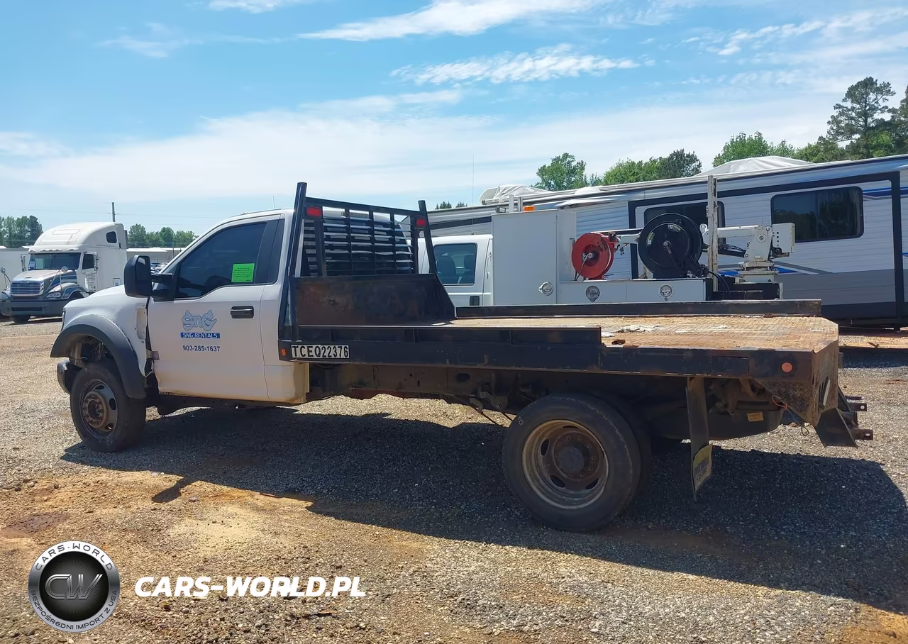 2019 Ford F-550 Chassis Xl VIN:1FDUF5HY4KEE82495 - 13
