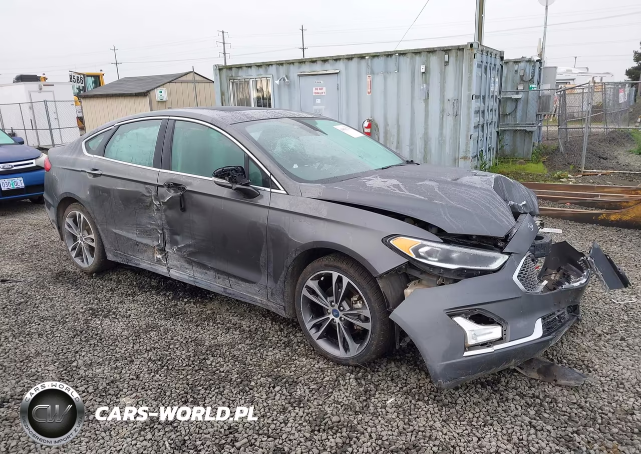 2020 Ford Fusion Titanium – zdjęcie 1 z 20