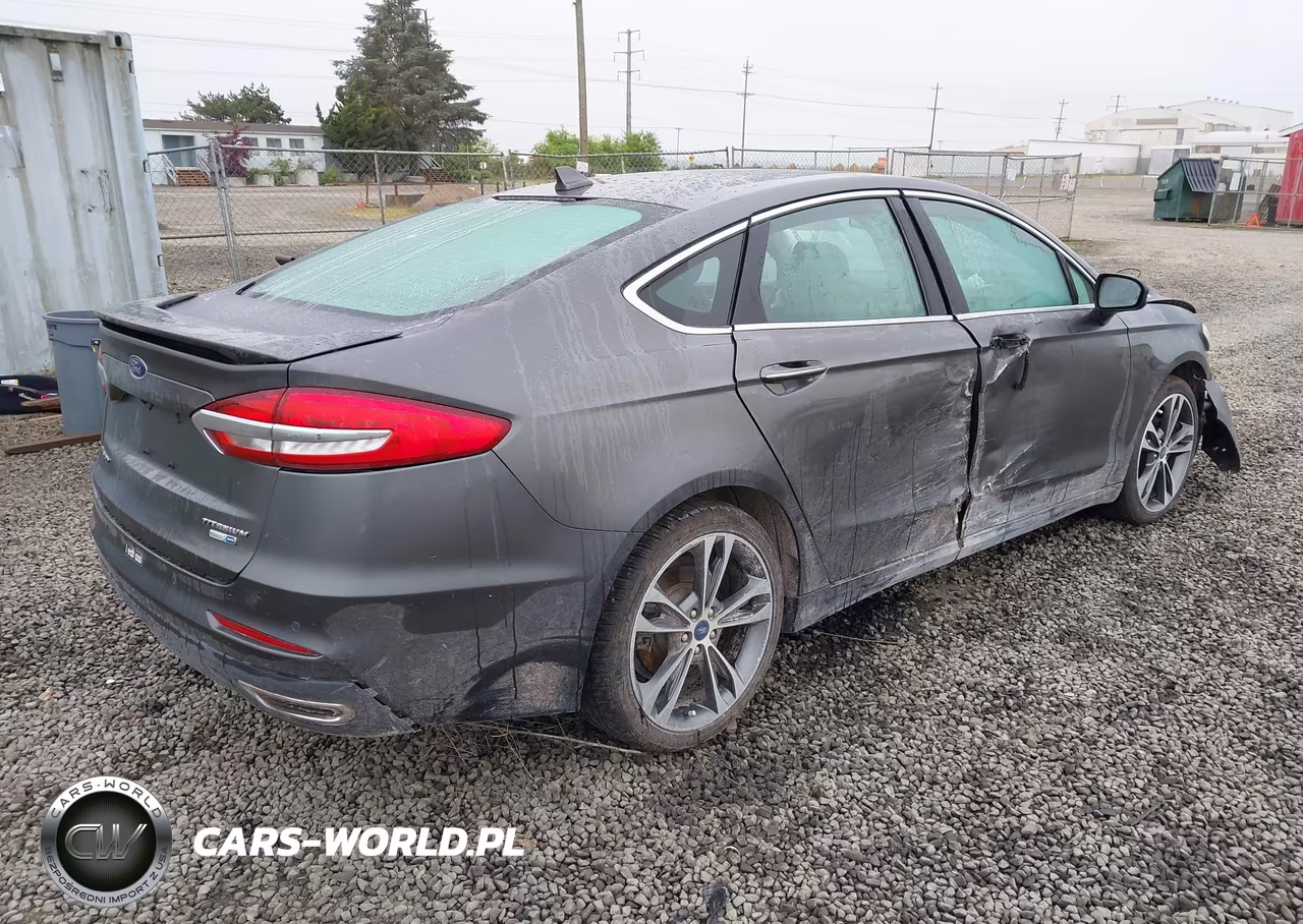 2020 Ford Fusion Titanium VIN:3FA6P0D94LR176350 - 4