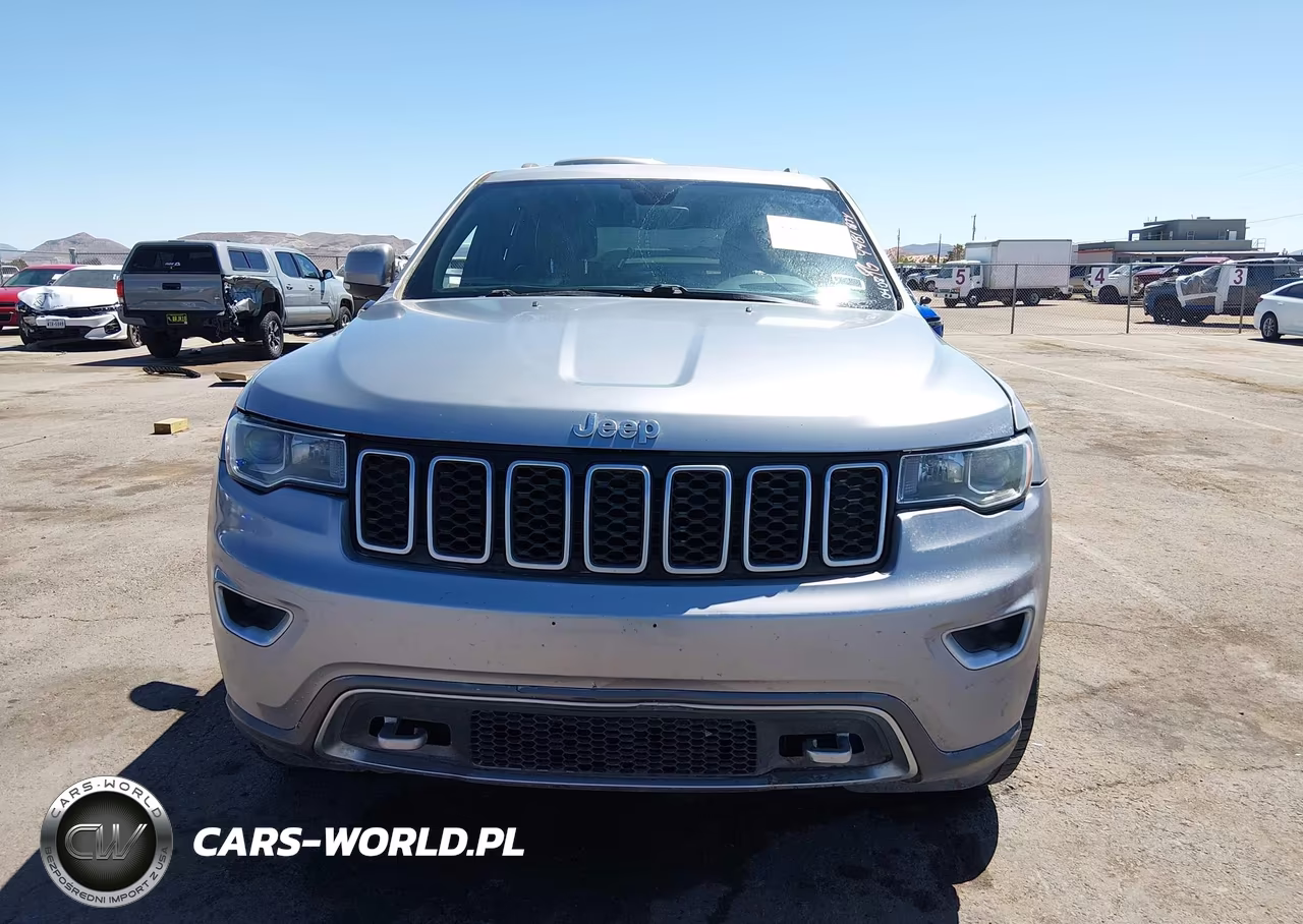 2018 Jeep Grand Cherokee Sterling Edition 4X2 VIN:1C4RJEBG1JC141574 - 12