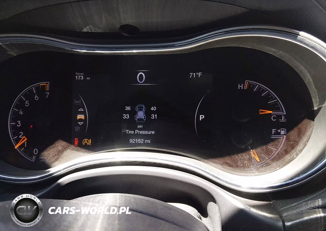 2018 Jeep Grand Cherokee Sterling Edition 4X2 VIN:1C4RJEBG1JC141574 - 7