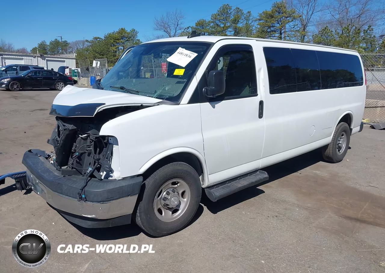 2020 Chevrolet Express Passenger Rwd 3500 Extended Wheelbase Lt VIN:1GAZGPFG2L1148660 - 2