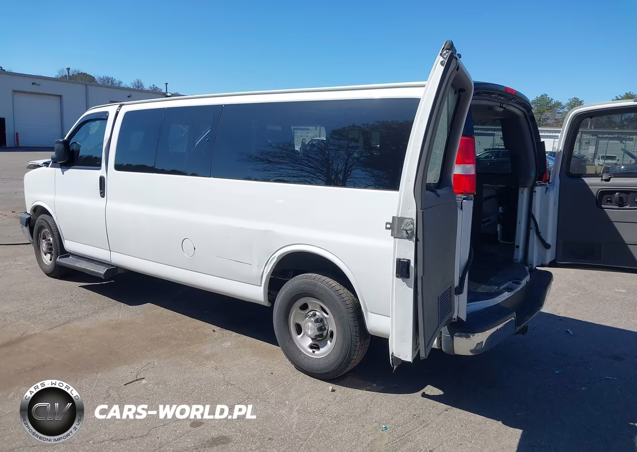 2020 Chevrolet Express Passenger Rwd 3500 Extended Wheelbase Lt VIN:1GAZGPFG2L1148660 - 3