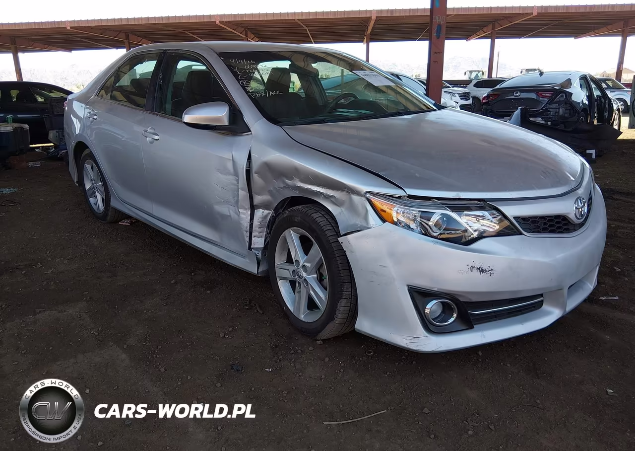 2013 Toyota Camry Se – zdjęcie 1 z 16