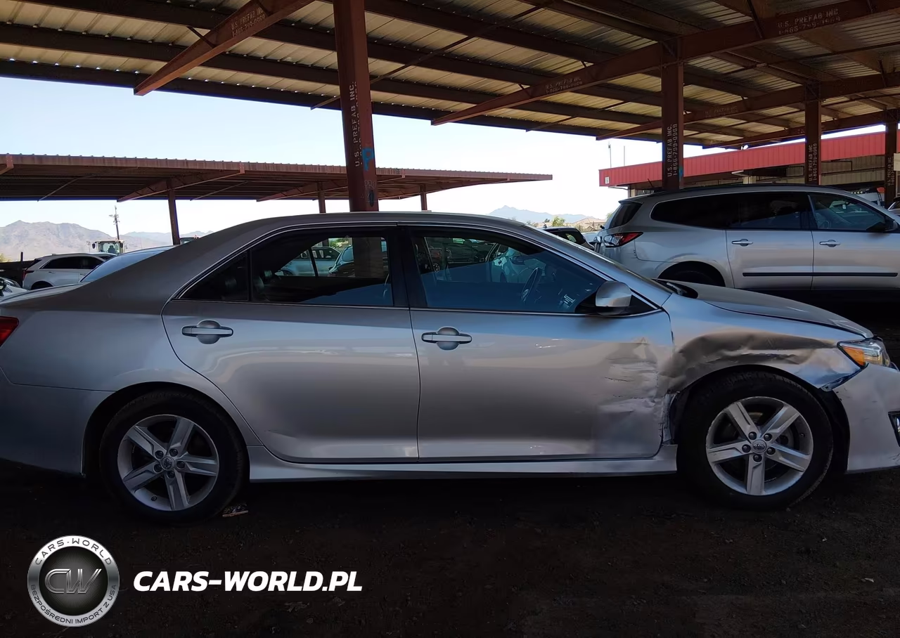 2013 Toyota Camry Se VIN:4T1BF1FK5DU669932 - 13