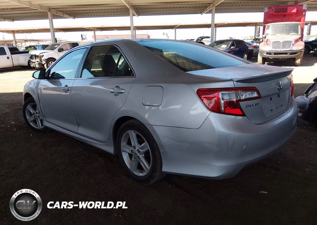 2013 Toyota Camry Se VIN:4T1BF1FK5DU669932 - 3