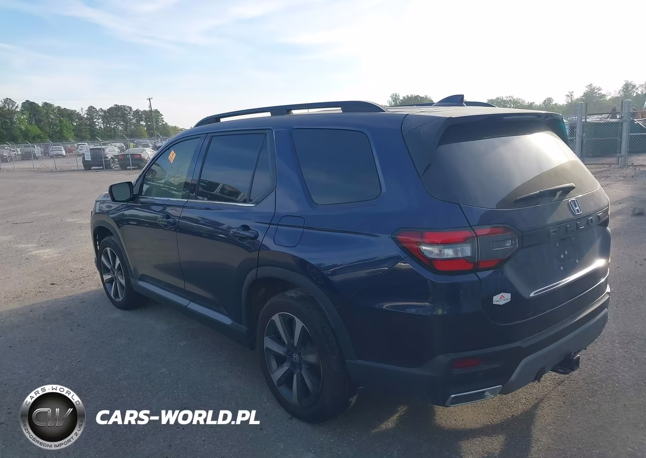 2025 Honda Pilot Touring VIN:5FNYG2H7XSB010194 - 3