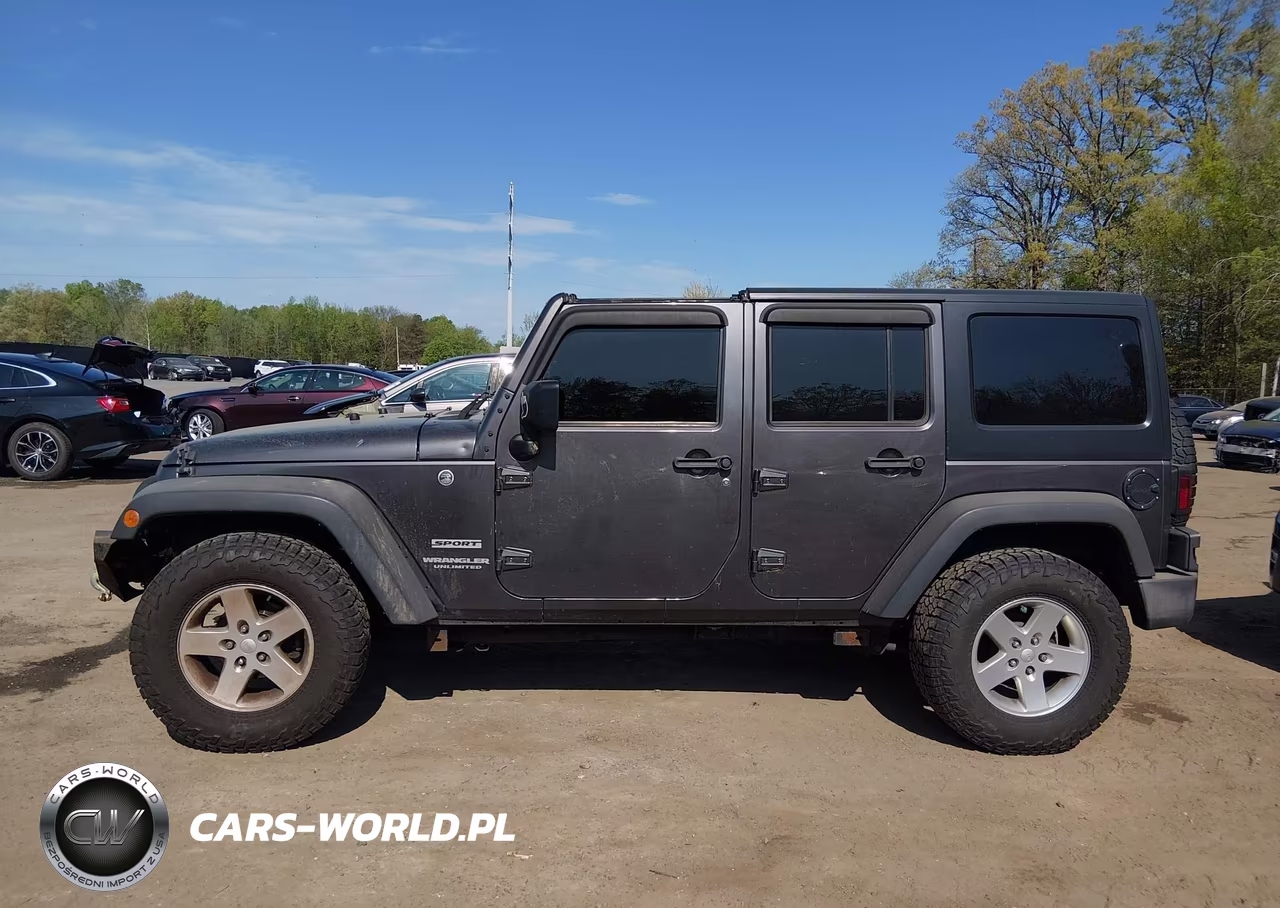 2016 Jeep Wrangler Unlimited Sport VIN:1C4BJWDGXGL206841 - 14