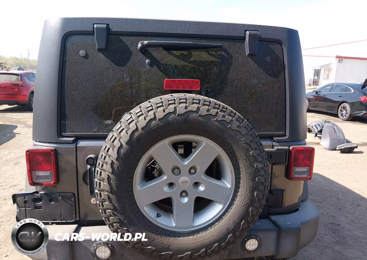 2016 Jeep Wrangler Unlimited Sport VIN:1C4BJWDGXGL206841 - 16