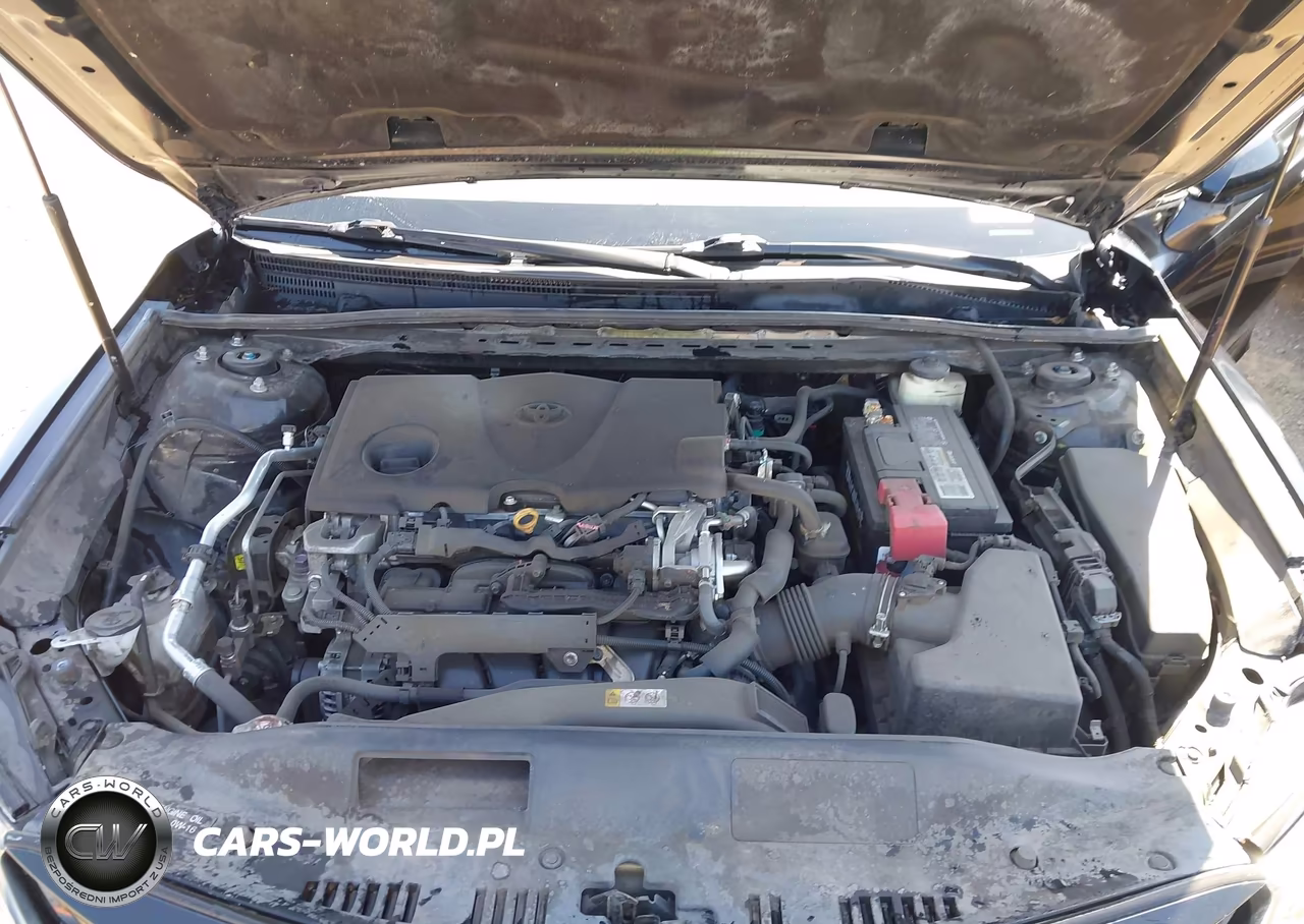 2018 Toyota Camry Le VIN:4T1B11HK1JU011080 - 10