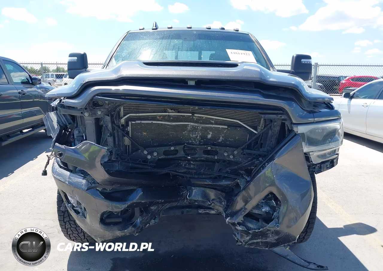 2023 Ram 2500 Laramie 4X4 6'4 Box VIN:3C6UR5FJXPG518912 - 13
