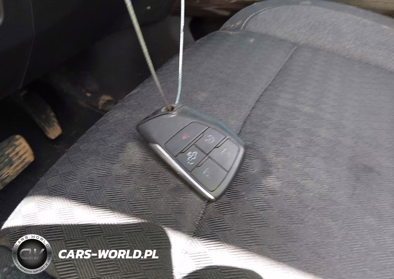 2022 Chevrolet Silverado 1500 VIN:3GCUDFED1NG686525 - 11