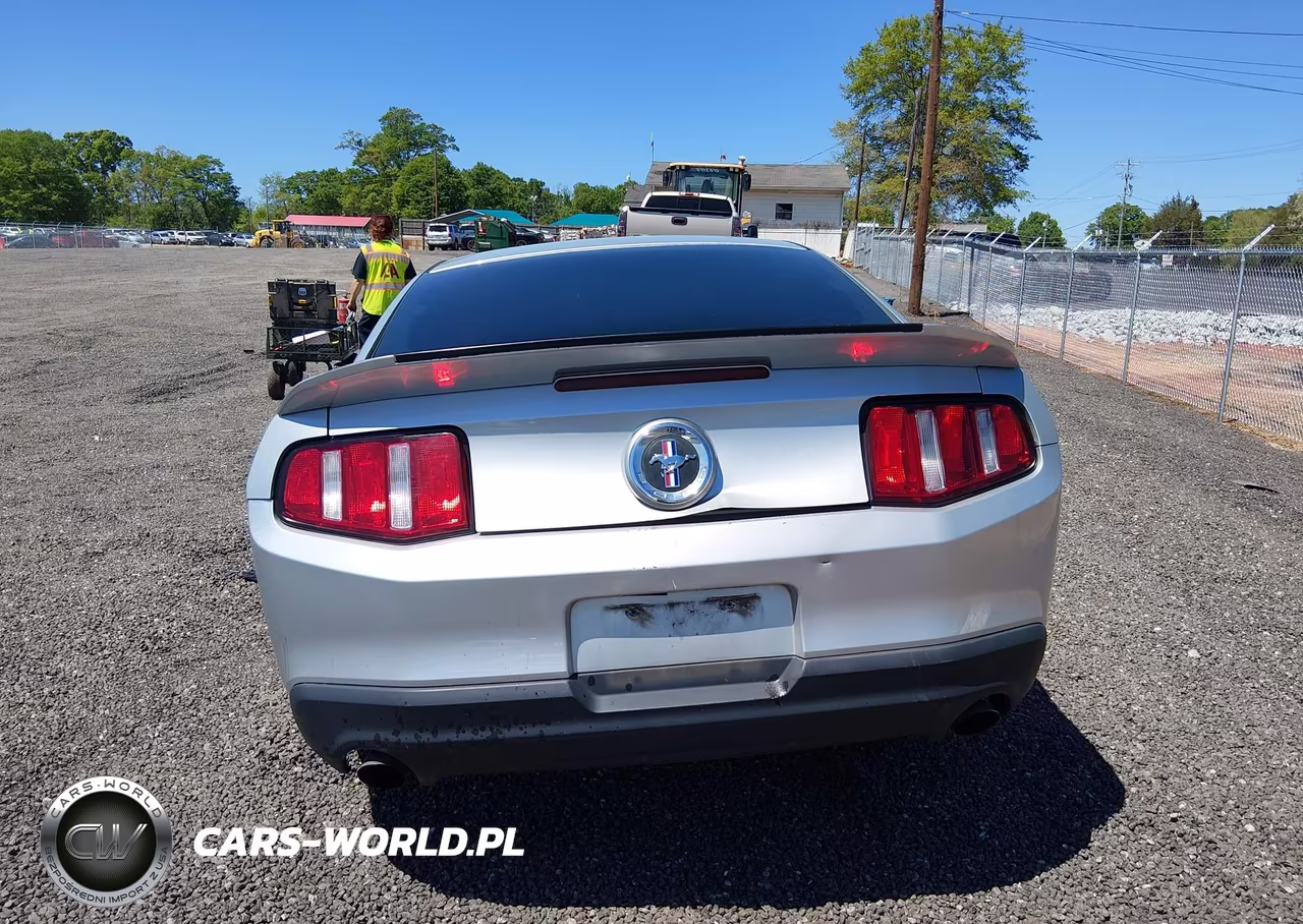 2012 Ford Mustang V6 Premium VIN:1ZVBP8AM9C5233089 - 15