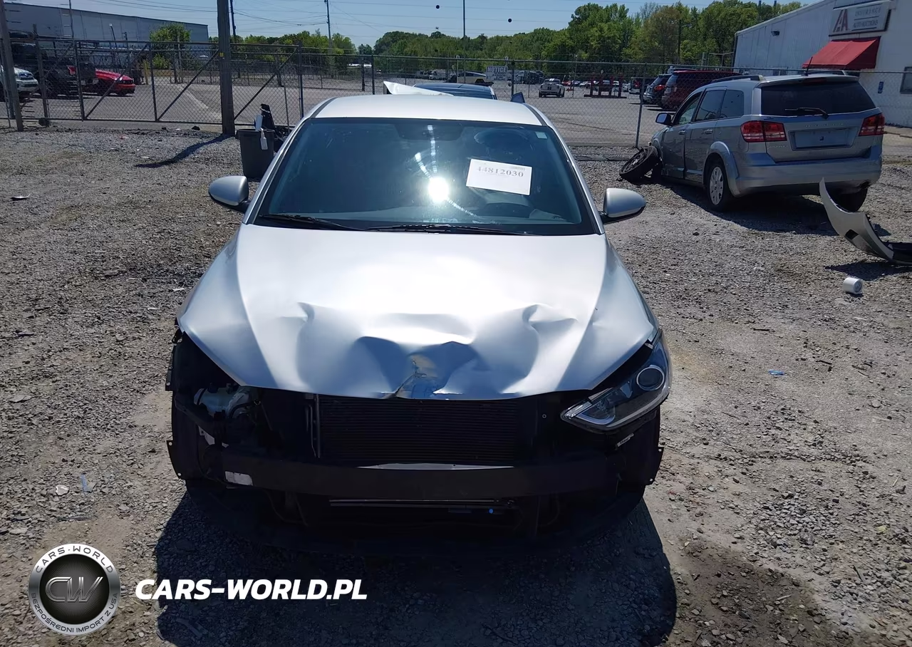 2018 Hyundai Elantra Sel VIN:5NPD84LF3JH333699 - 13