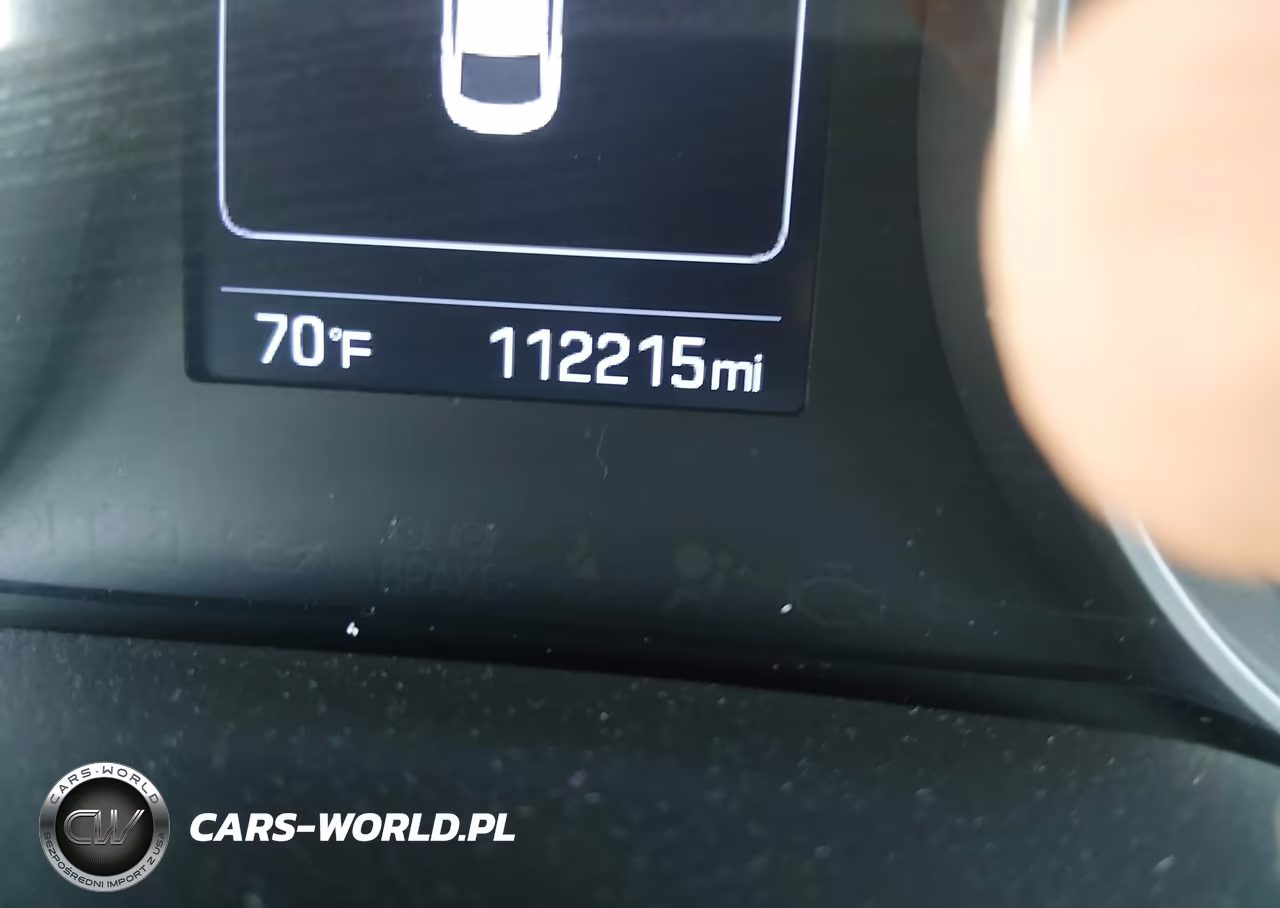 2018 Hyundai Elantra Sel VIN:5NPD84LF3JH333699 - 16