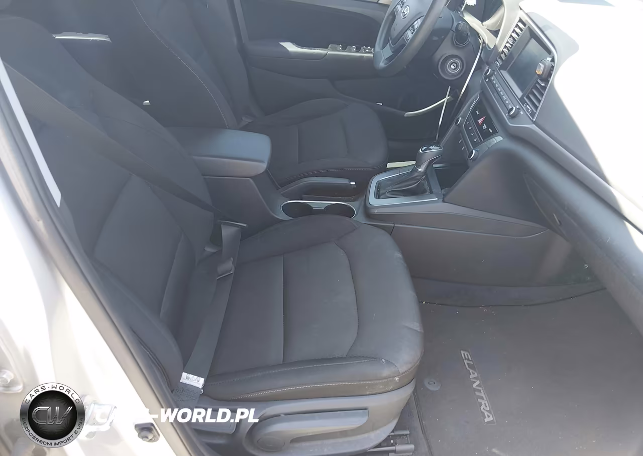 2018 Hyundai Elantra Sel VIN:5NPD84LF3JH333699 - 5