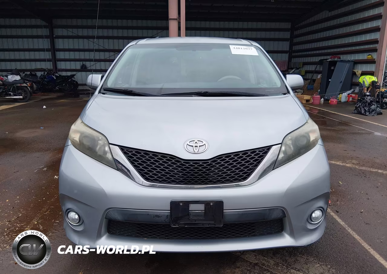 2014 Toyota Sienna Se 8 Passenger VIN:5TDXK3DC6ES477132 - 12