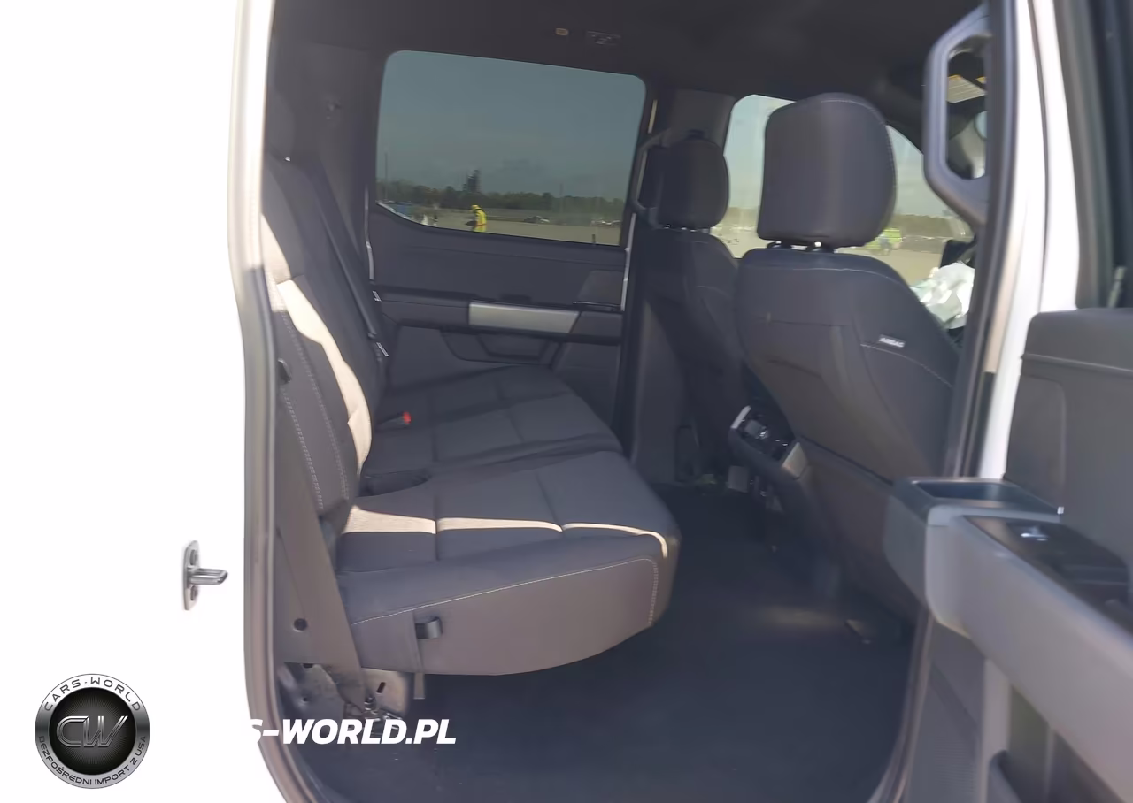 2025 Ford F-150 Xlt VIN:1FTFW3L84SKD38858 - 8