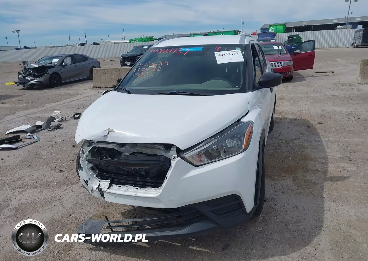 2019 Nissan Kicks S VIN:3N1CP5CU3KL492472 - 13