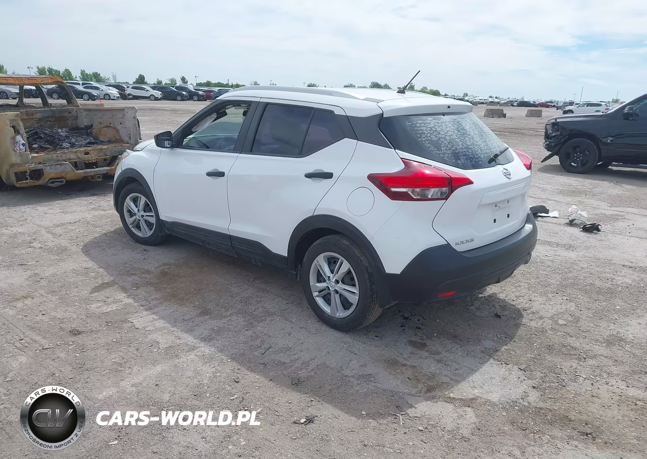 2019 Nissan Kicks S VIN:3N1CP5CU3KL492472 - 3