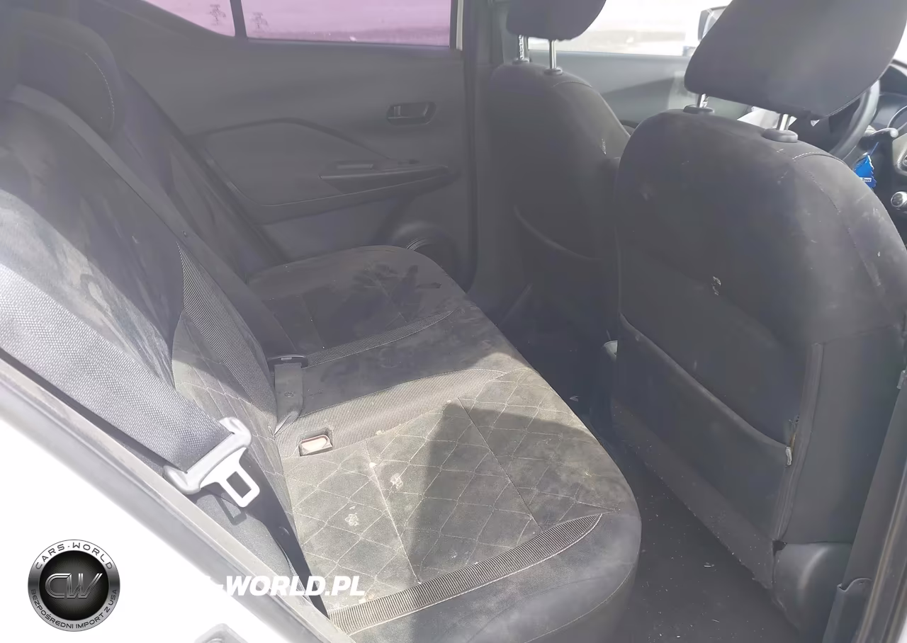 2019 Nissan Kicks S VIN:3N1CP5CU3KL492472 - 8