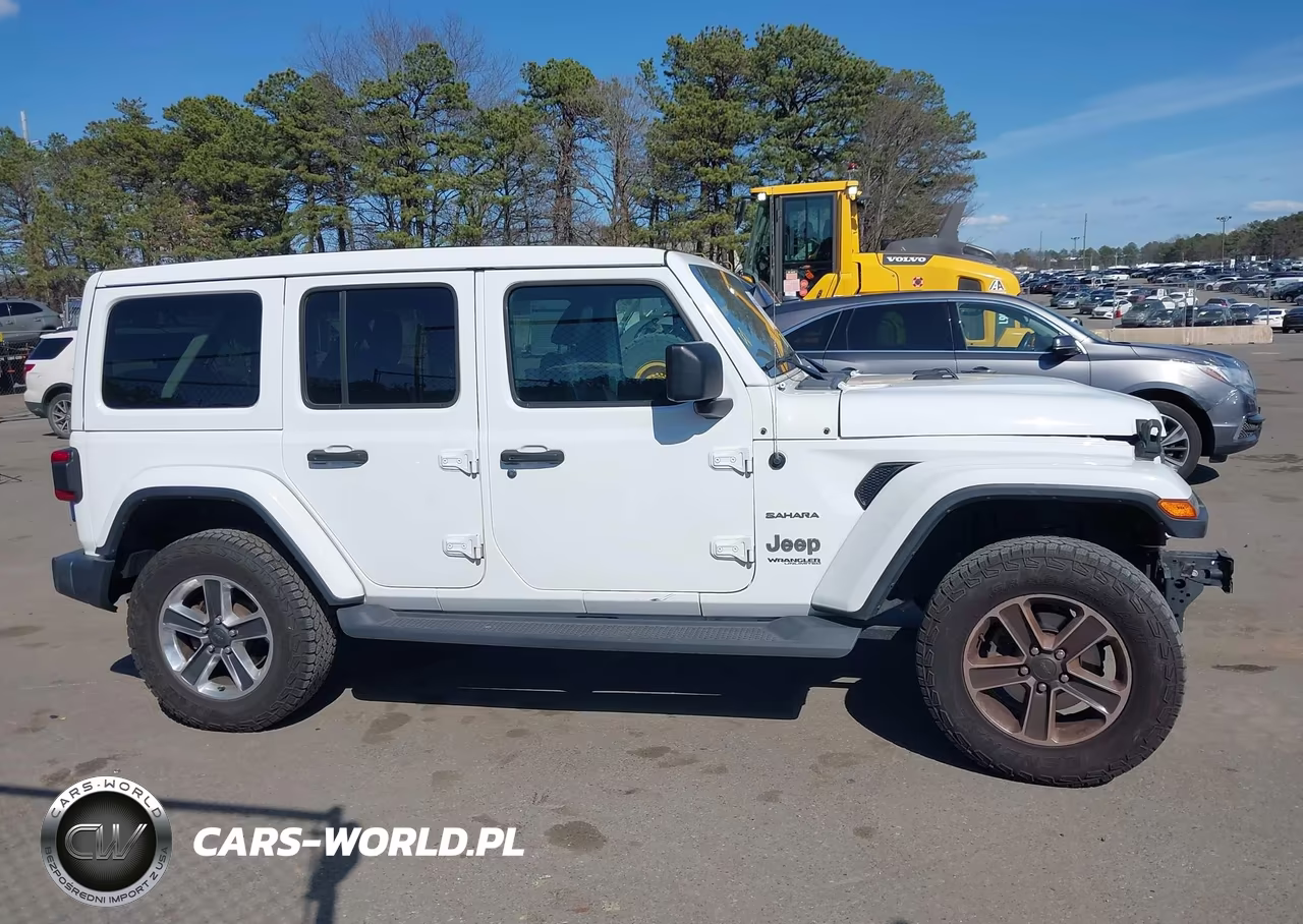 2020 Jeep Wrangler Unlimited Sahara 4X4 VIN:1C4HJXEG1LW211501 - 14