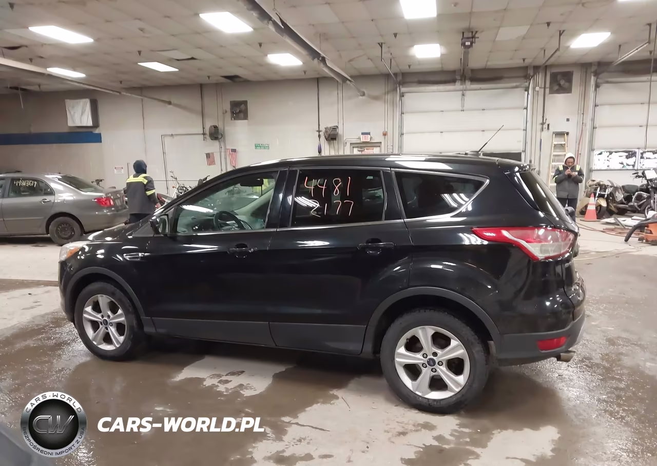 2015 Ford Escape Se VIN:1FMCU9GX0FUB74267 - 14